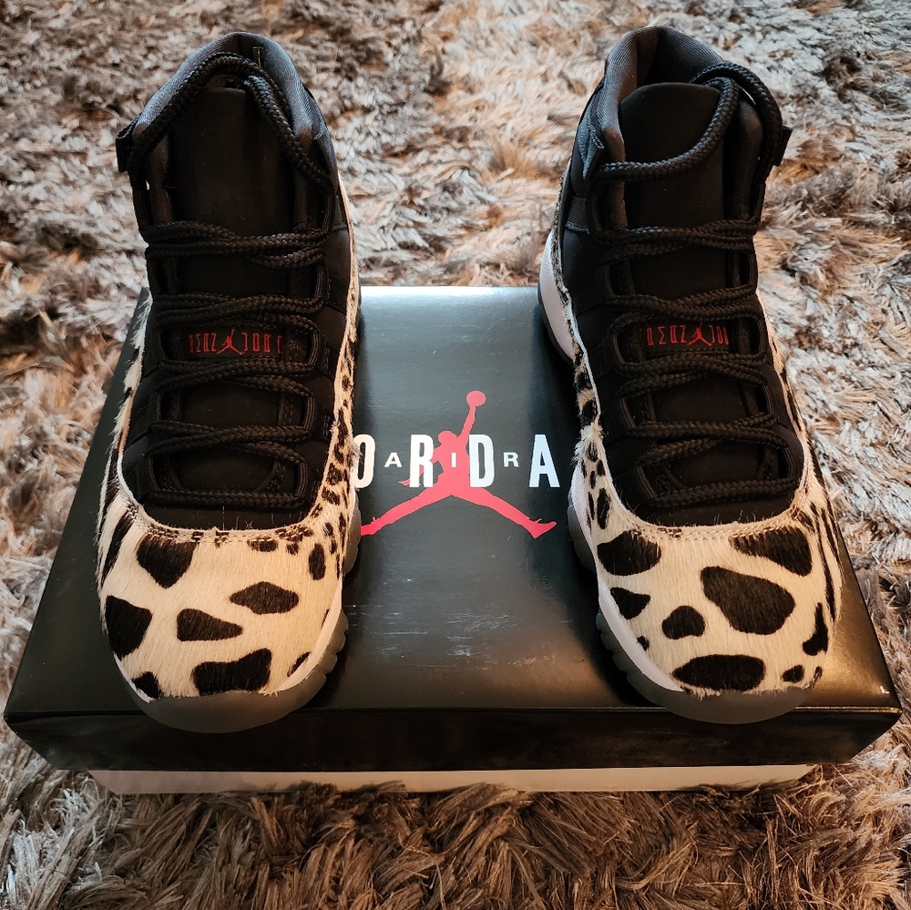 WMNS Retro Jordan 11